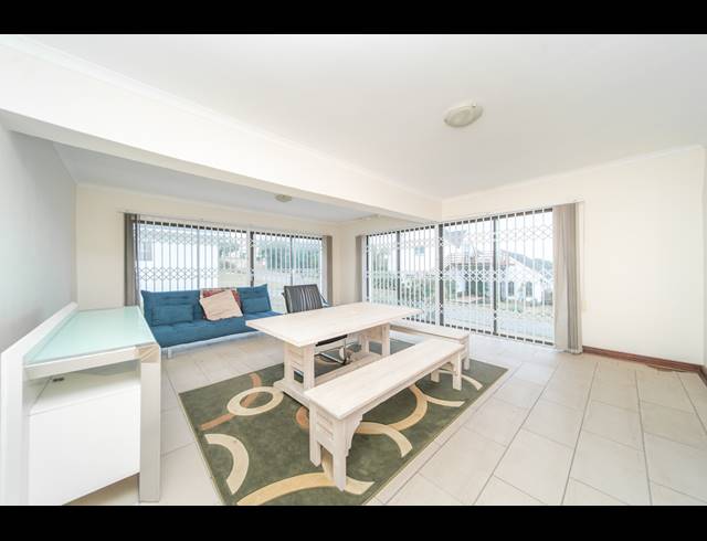 5 BEDROOM FREEHOLD FOR SALE IN COVE ROCK